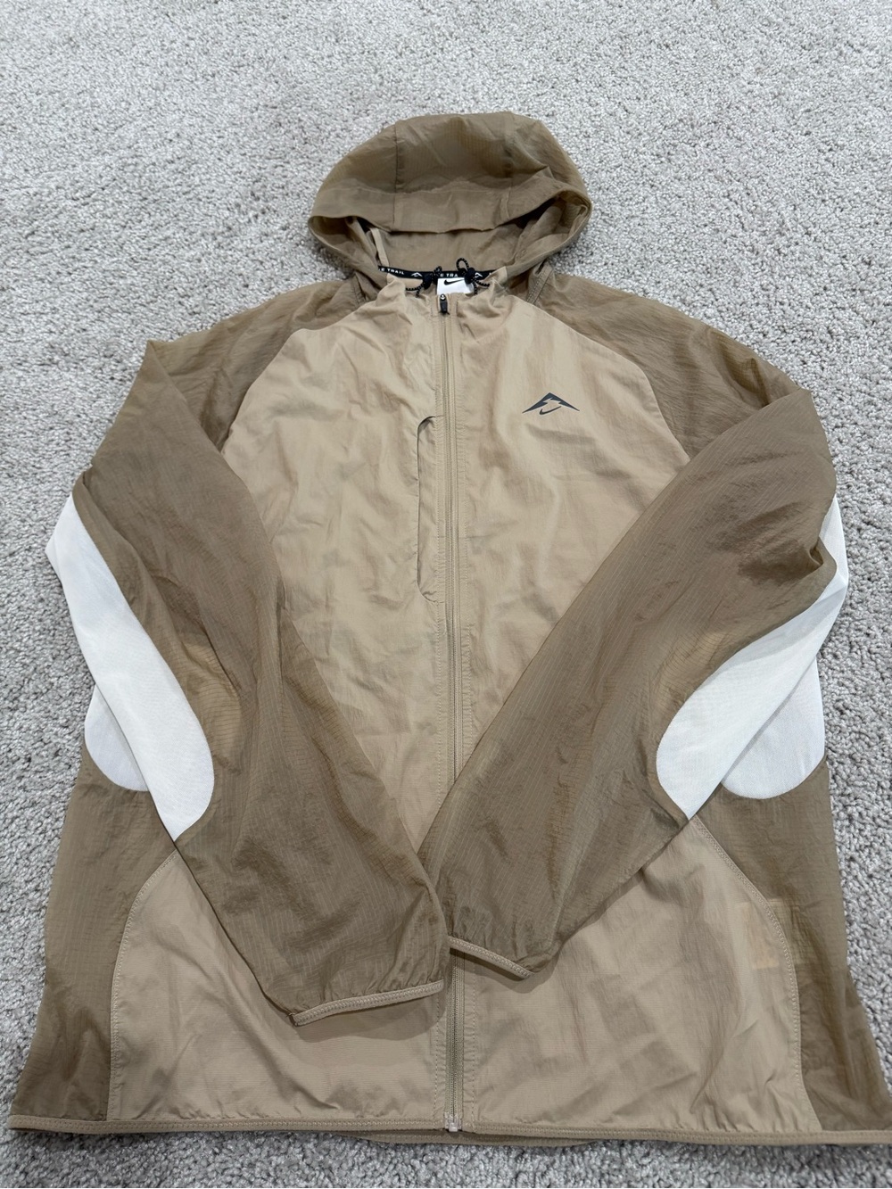 Nike Men's Hooded Lightweight Jacket in Tan and Brown with White Accents